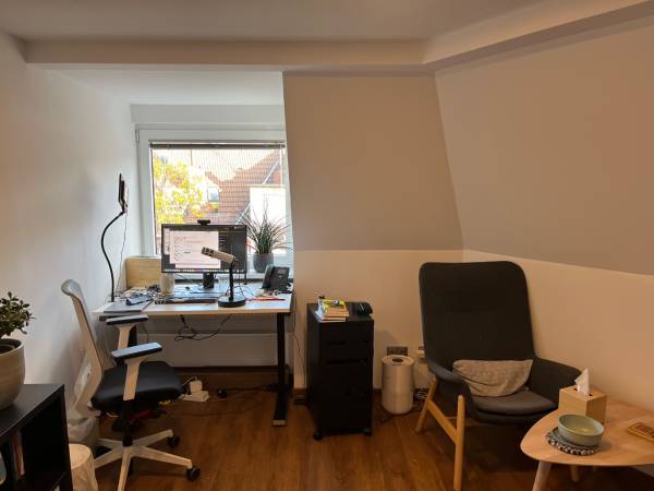 Abschließbares Büro in Köln (Neustadt-Süd) – Hochwertiger Büroraum in inspirierender Bürogemeinschaft in — Bild 3