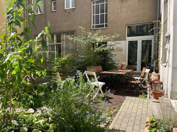Helle Bürogemeinschaft in ruhigem Innenhof in Berlin-Kreuzberg — Bild 2