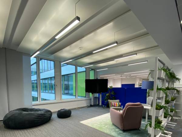 Modernes vollmöbliertes Büro in Bürogemeinschaft in — Bild 5