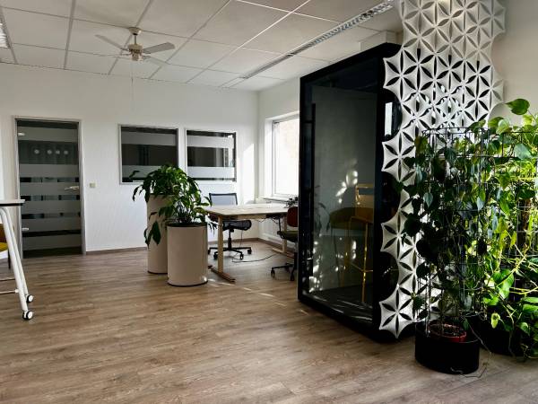 Moderne & inspirierende Bürogemeinschaft in Niedernberg — Bild 5