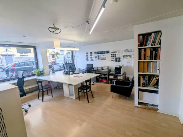 Ruhige Coworking Plätze in kleiner Bürogemeinschaft in — Bild 4