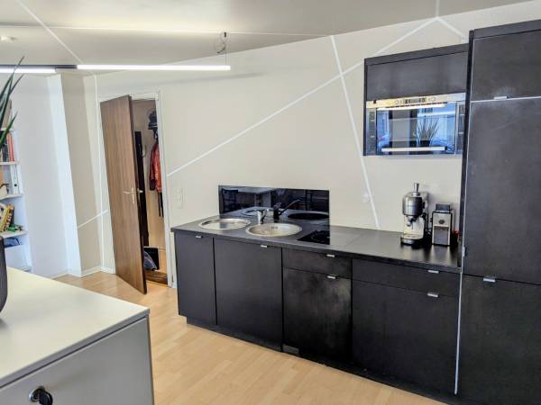 Ruhige Coworking Plätze in kleiner Bürogemeinschaft in — Bild 7