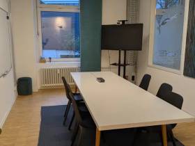 Vollmöbliertes Büroraum 35m2 / 8 Arbeitsplätze – 3 Min. vom Altona Hbf