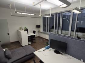 Helle, moderne Räume in Obersendling - direkt an U-Bahn