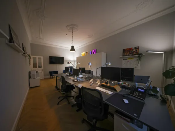 Abschließbares Büro in Hamburg (Rotherbaum) – Helle Büroräume in kreativer Bürogemeinschaft in Hamburg-Rotherbaum — Bild 8