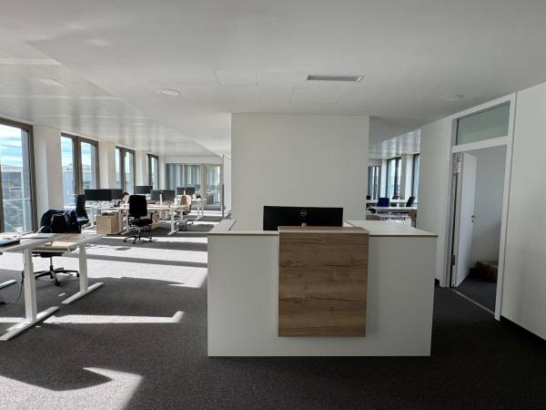 Moderne Bürogemeinschaft im Neubau in München-Feldmoching-Hasenbergl — Bild 7