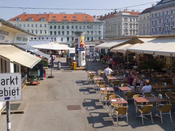 ARBEITEN AM KARMELITERPLATZ — Bild 1