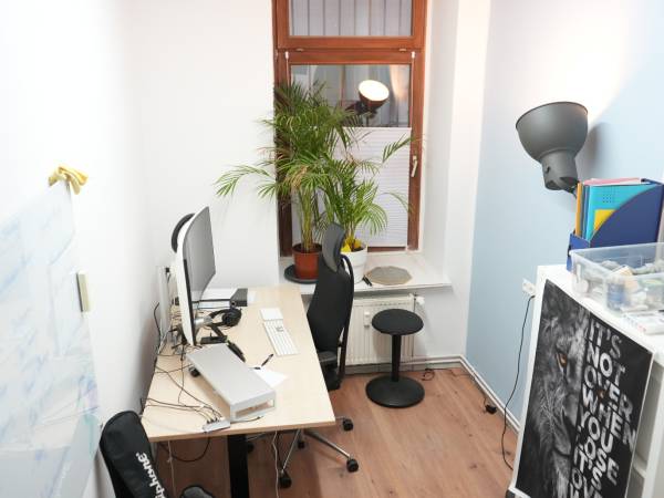 Büroraum in kreativer Bürogemeinschaft in Berlin-Kreuzberg — Bild 2