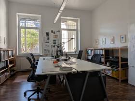Freie Schreibtische / Arbeitsplätze in der Südstadt