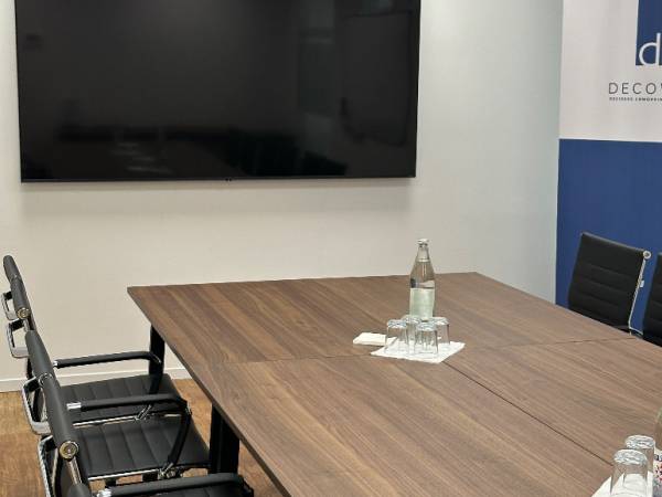 Professionelle Geschäftsadresse in modernem Business Center in — Bild 1