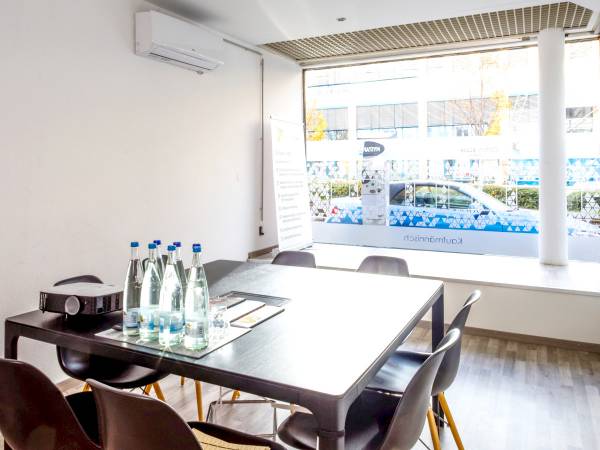 Moderne Bürogemeinschaft mit Arbeitsplätzen & Büros in Stuttgart-West — Bild 5