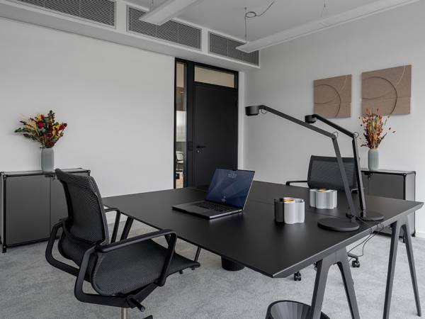 Helle Büros & Coworking im modernen Business Center in Stuttgart-Mitte — Bild 5