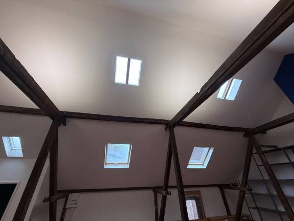 Helles Loft Büro in Bürogemeinschaft auf saniertem Bauernhof in — Bild 7