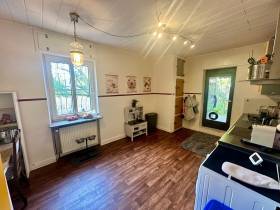 Arbeitsplatz, Geschäftsadresse & abschließbares Büro Rodenhof