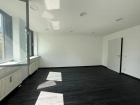 Helle und moderne Büros in Planegg-Martinsried
