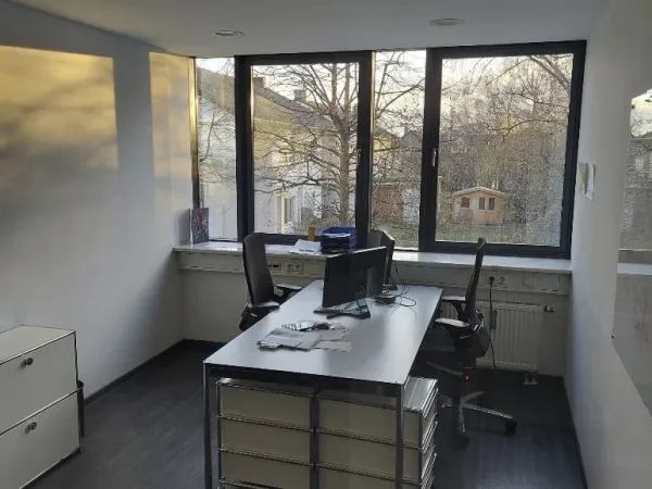 Abschließbares Büro in Planegg (Martinsried) – Helle und moderne Büros in Planegg-Martinsried — Bild 7