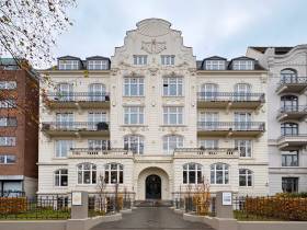 Heller Büroraum in Top-Lage -  Arbeiten mit Stil und Komfort