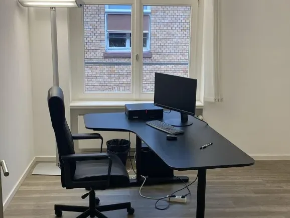 Abschließbares Büro in Frankfurt am Main (Bahnhofsviertel) – Stilvolle Bürogemeinschaft im Altbau in Frankfurt-Bahnhofsviertel — Bild 4