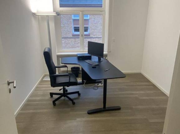 Bürogemeinschaft im stilvollen Altbau in Frankfurt am Main — Bild 1