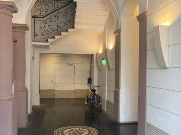 Bürogemeinschaft im stilvollen Altbau in Frankfurt am Main — Bild 5