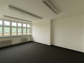 Büroraum in Marketingagentur in zentraler Lage - All-in-Miete