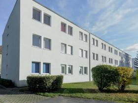 Sonnendurchflutete All Inclusive Büroräum