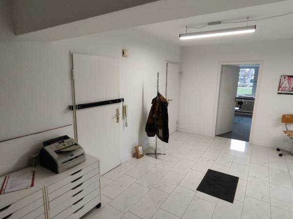 Abschließbares Büro in Köln (Altstadt-Nord) – Heller Büroraum in repräsentativer Bürogemeinschaft Köln Altstadt-Nord — Bild 4