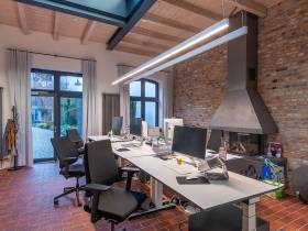 Exklusives und modernes Büro in Bestlage mit Kamin Sofort startklar