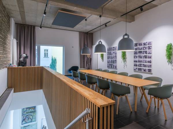 Bürofläche in Berlin (Kreuzberg) – Helle Bürofläche in Fabrikgebäude in Berlin-Kreuzberg — Bild 3