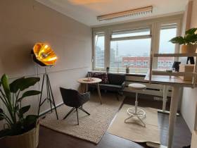 Büro in Bürogemeinschaft in der Innenstadt mit Michelblick