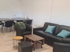 Freier Arbeitsplatz in kreativer Bürogemeinschaft / Stuttgart