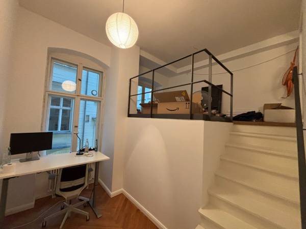 Abschließbares Büro in Berlin (Mitte) – Kreative Bürogemeinschaft in Berlin-Mitte mit Blick ins Grüne — Bild 3
