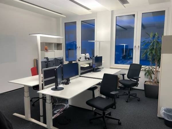 Moderne, vollmöblierte Büros in Neu-Isenburg — Bild 1