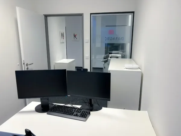 Abschließbares Büro in Neu-Isenburg (Neu-Isenburg) – Moderne, vollmöblierte Büros in Neu-Isenburg — Bild 8