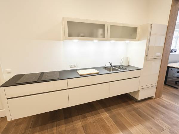 Stilvolle Bürogemeinschaft im Altbau in Augsburg Zentrum — Bild 6