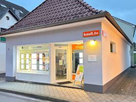 Ab Januar Moderner Arbeitsplatz mit Büroflat und Parkplatz