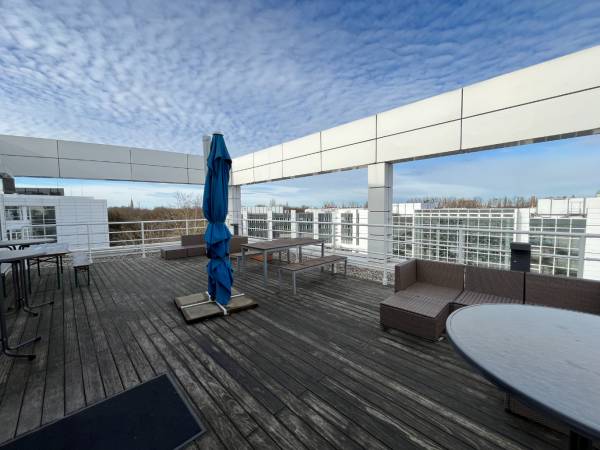 Moderne Büros, flexible Arbeitsplätze und Meetingräume — Bild 8