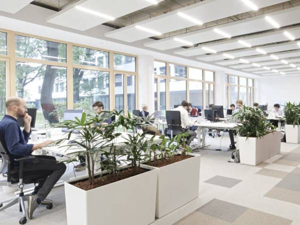 Ruhige Bürogemeinschaft mit Fitnessstudio in Nürnberg-Schafhof — Bild 1