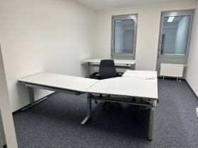 verschiedene Büroräume - möbliert und/oder unmöbliert