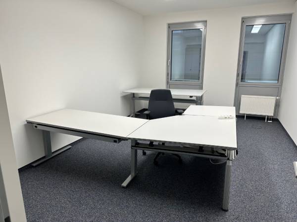 verschiedene Büroräume - möbliert und/oder unmöbliert — Bild 1