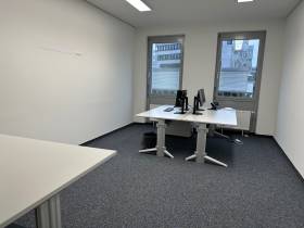 verschiedene Büroräume - möbliert und/oder unmöbliert