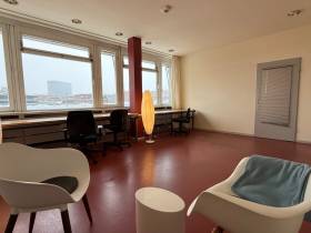 Büro in Bürogemeinschaft in der Innenstadt mit Michelblick