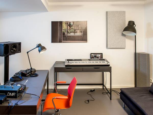 Abschließbares Büro in Berlin (Mitte) – Kreative Bürogemeinschaft mit High-End Studios in Berlin-Mitte — Bild 2