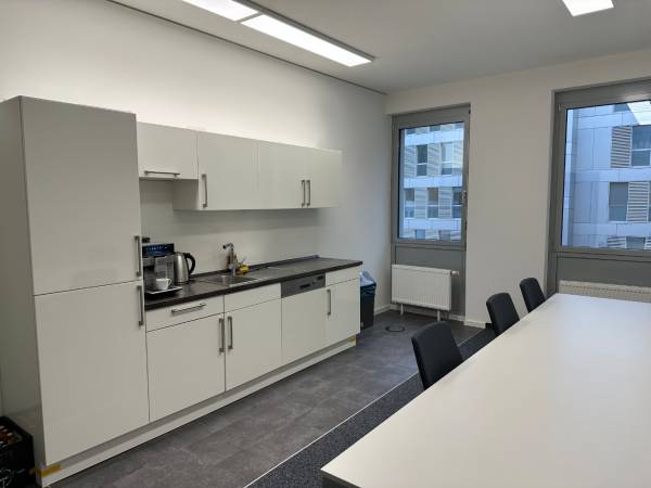verschiedene Büroräume - möbliert und/oder unmöbliert — Bild 7
