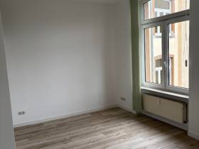 Helles Büro in zentraler Lage – Mitnutzung von Empfang & Besprechung