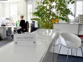 Heller Büroraum in kreativem nachhaltigem Ambiente Stuttgart