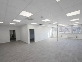 50 m² Einzelbüros bis 440 m² Büroflächen im Gewerbepark Rottal in Rottendorf - Optional Hallenfläche buchbar