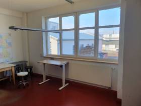 Modernes Einzelbüro - hell, ruhig und mit Internet