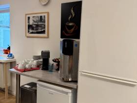 Büroraum 10qm direkt an der Münchener Freiheit zur Untermiete