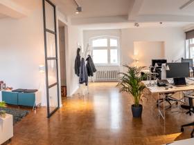 Office Space zur Untermiete